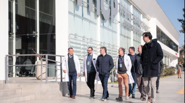 Achával recorrió la obra de ampliación del HCP que sigue creciendo