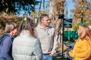 Achával recorrió los nuevos asfaltos en Del Viso