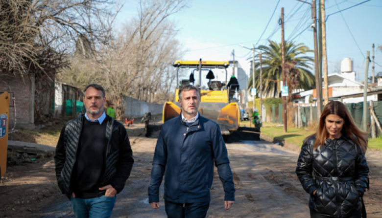 Avanza el plan de pavimentación en Agustoni para transformar la circulación barrial