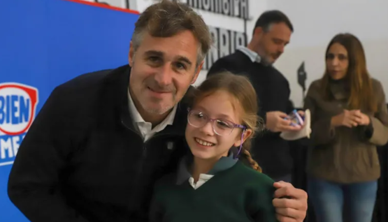 Nueva entrega de anteojos del programa "Ver Bien, Aprender Mejor"