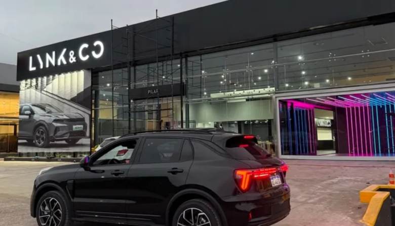 Lynk & Co abrió en Pilar la agencia más importante de la marca en el país