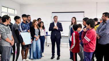 Achával inauguró el nuevo SUM del Centro de Formación Integral N° 1 de Pilar