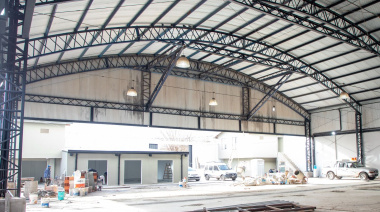 Achával recorrió la obra del nuevo Centro Comunitario Papa Francisco