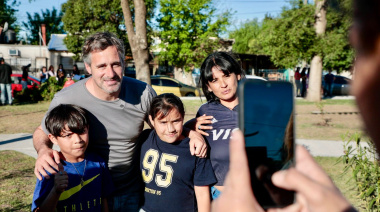 Encuentro y comunidad: Achával compartió una jornada cultural en plazas renovadas