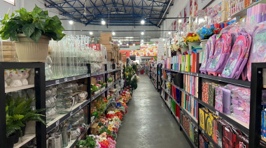 De electrodomésticos a bazares chinos: el fenómeno que transforma el centro de Pilar