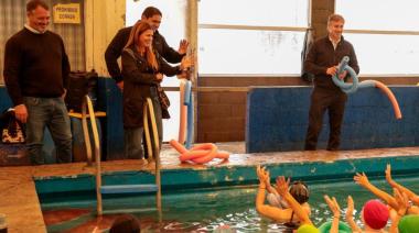 Adultos mayores disfrutaron de una jornada de aquagym en el Club Sportivo Pilar