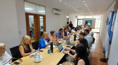 Salarios: con expectativas moderadas, docentes se reúnen con el Gobierno