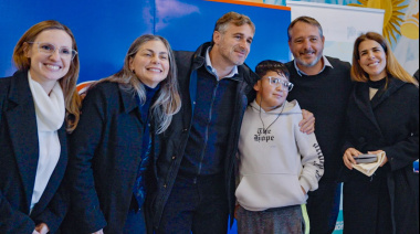 Pilar fortalece el aprendizaje con una nueva entrega de anteojos para estudiantes
